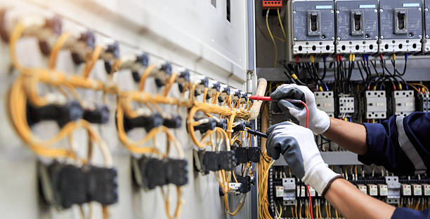 Professional Electrician technician working in Wacousta, MI